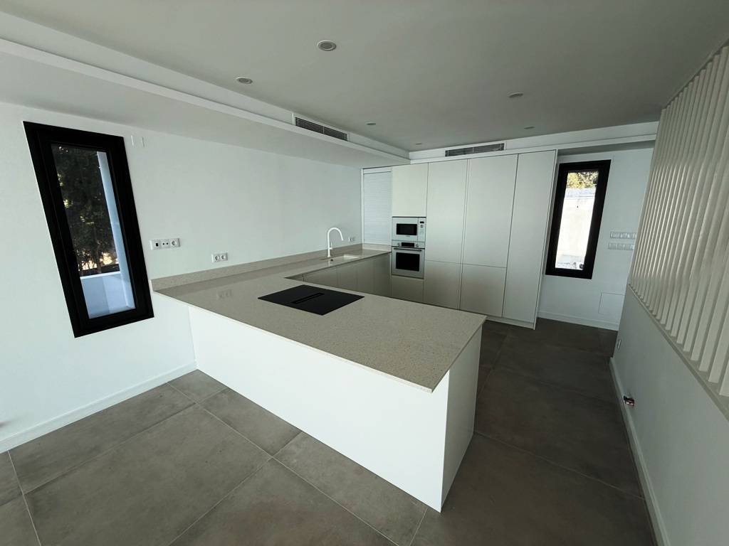 Komplett renovierte Villa direkt am Meer - mit Meer- und Küstenblick! - 9