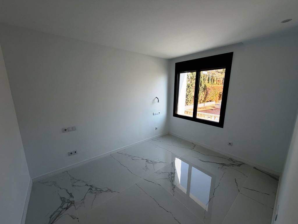 Komplett renovierte Villa direkt am Meer - mit Meer- und Küstenblick! - 17