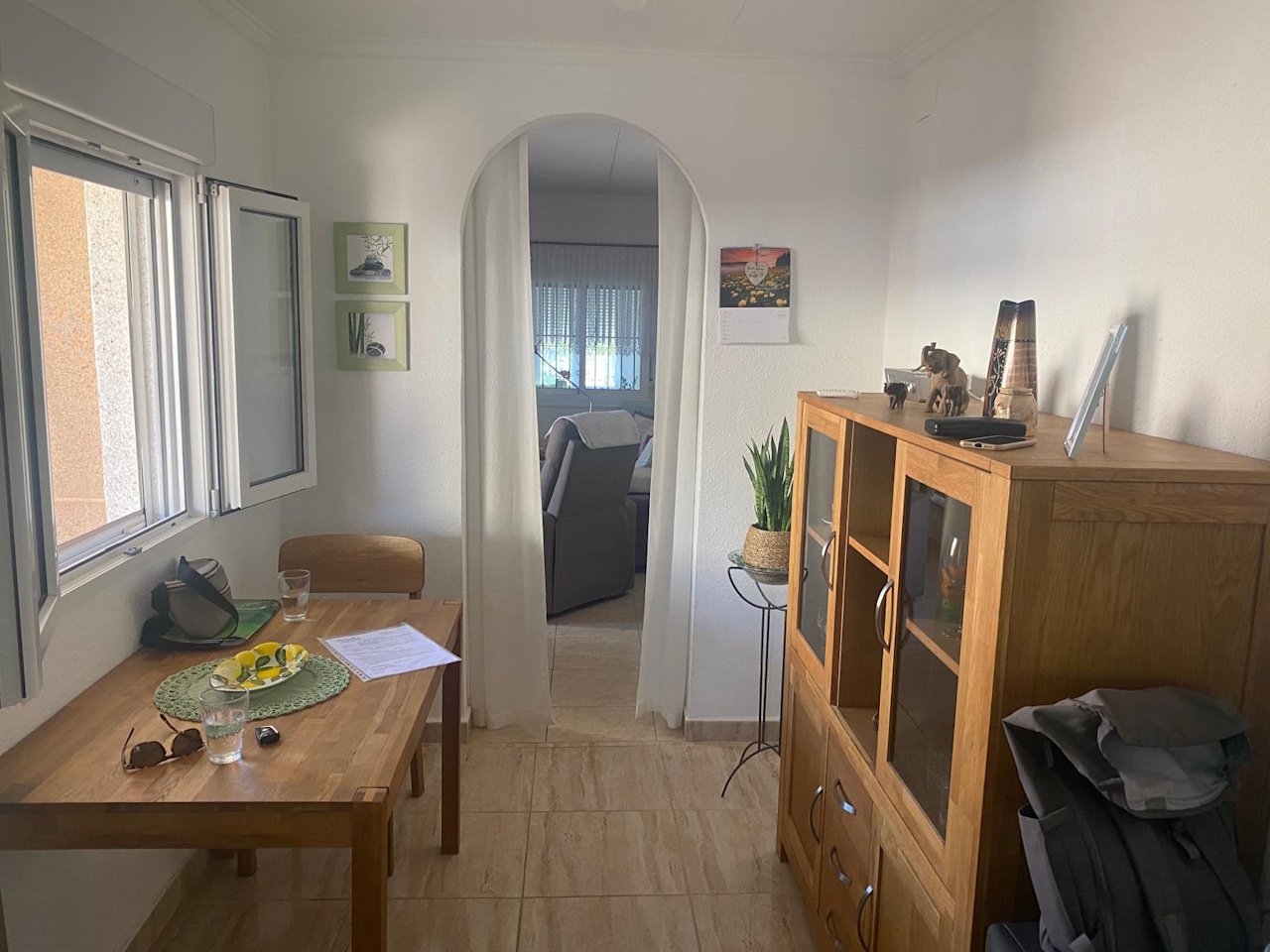 Villa mit 3 Schlafzimmern, 1 Badezimmer, Dachterrasse und Carport in ruhiger Lage - 8