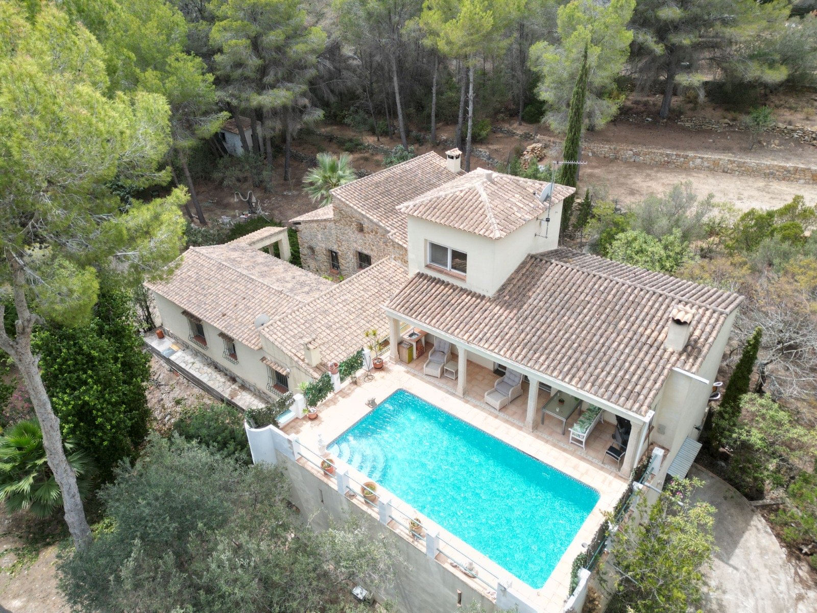 Romantisch, rustikale Finca mit großem Grundstück, Pool und vielen Wohnmöglichkeiten - 23