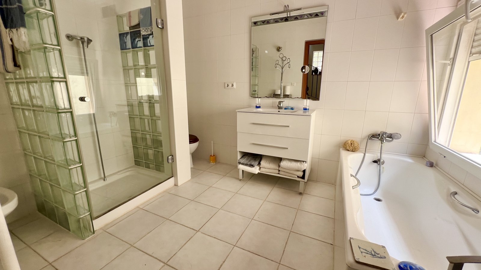 Romantisch, rustikale Finca mit großem Grundstück, Pool und vielen Wohnmöglichkeiten - 16