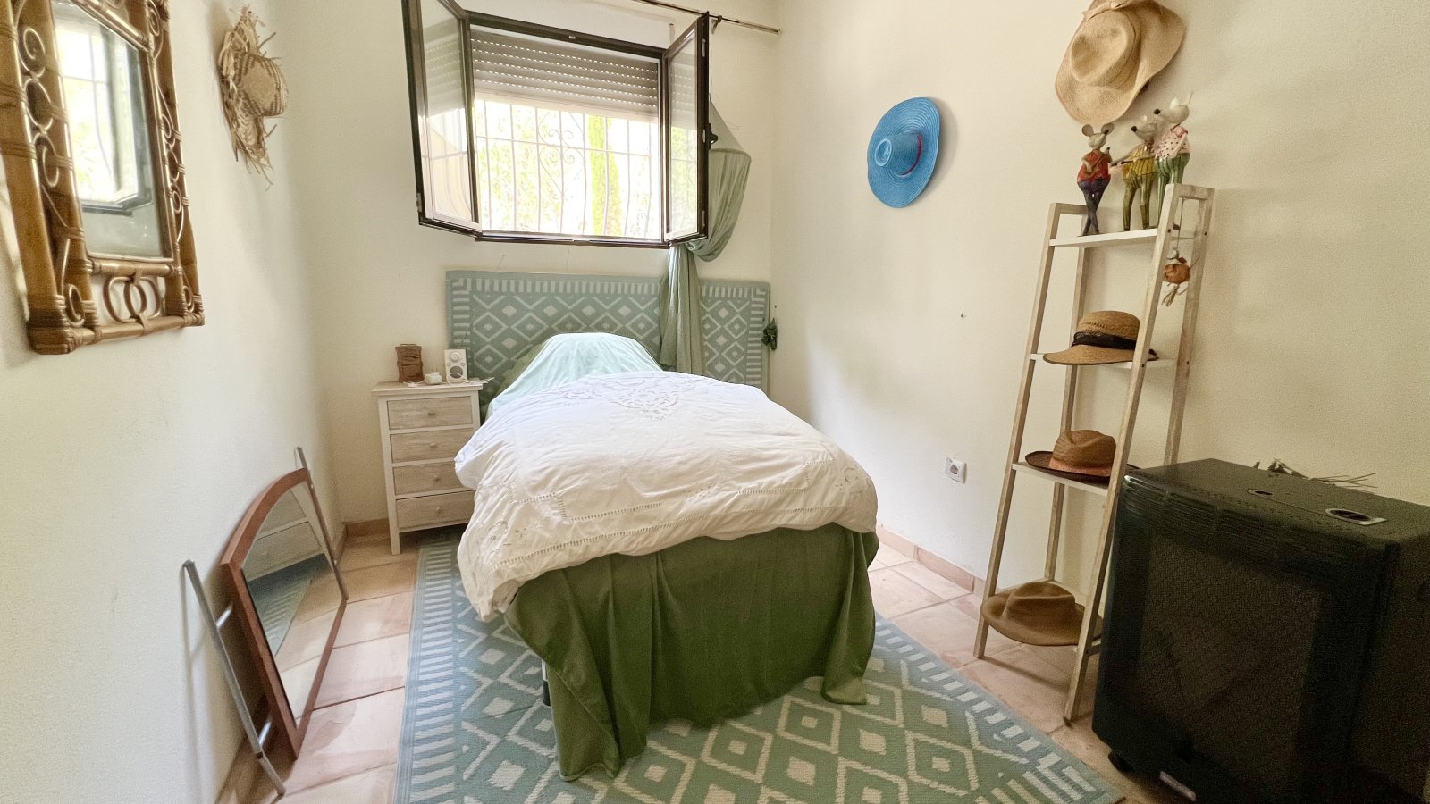 Romantisch, rustikale Finca mit großem Grundstück, Pool und vielen Wohnmöglichkeiten - 14