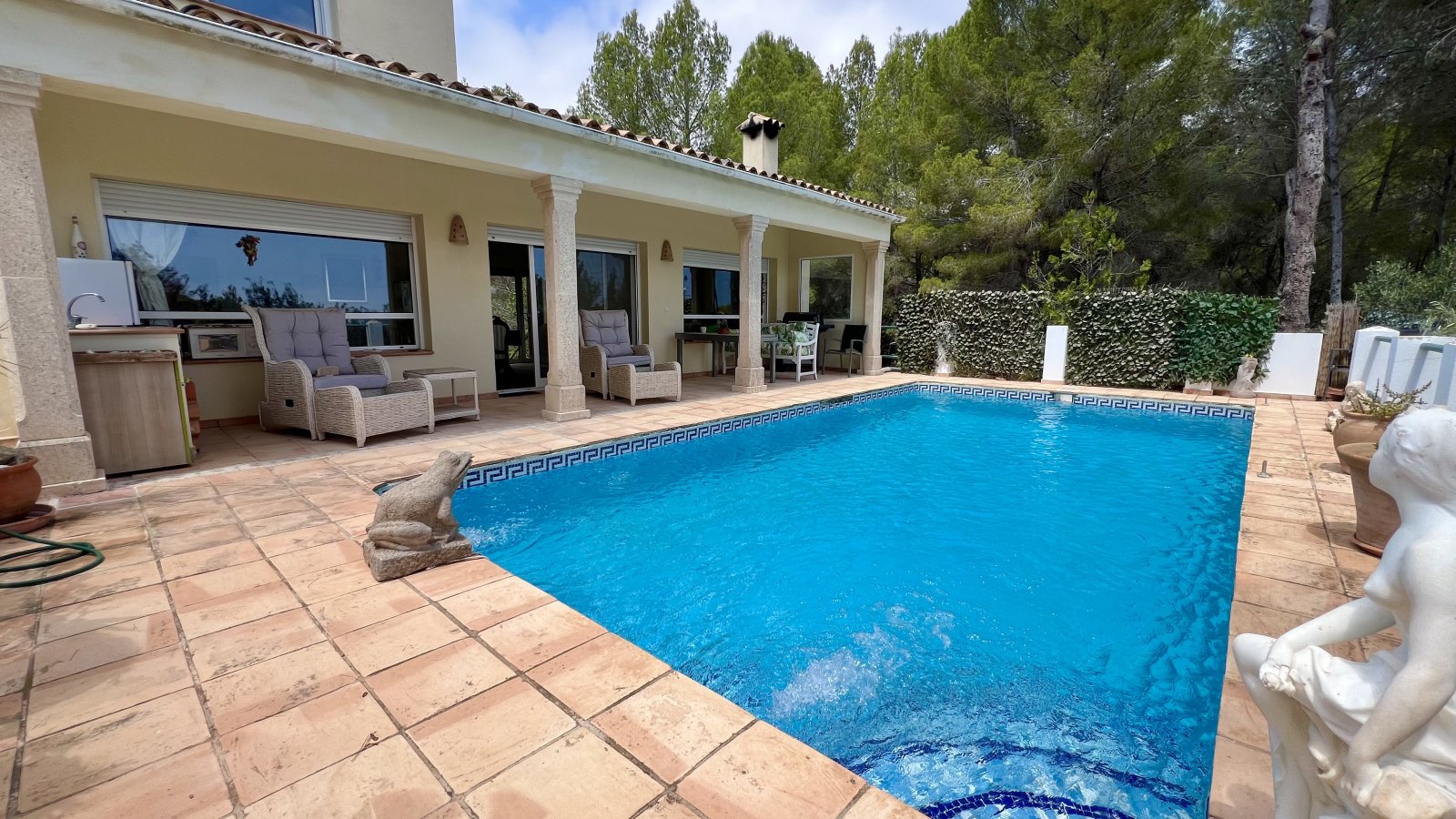 Romantisch, rustikale Finca mit großem Grundstück, Pool und vielen Wohnmöglichkeiten - 3