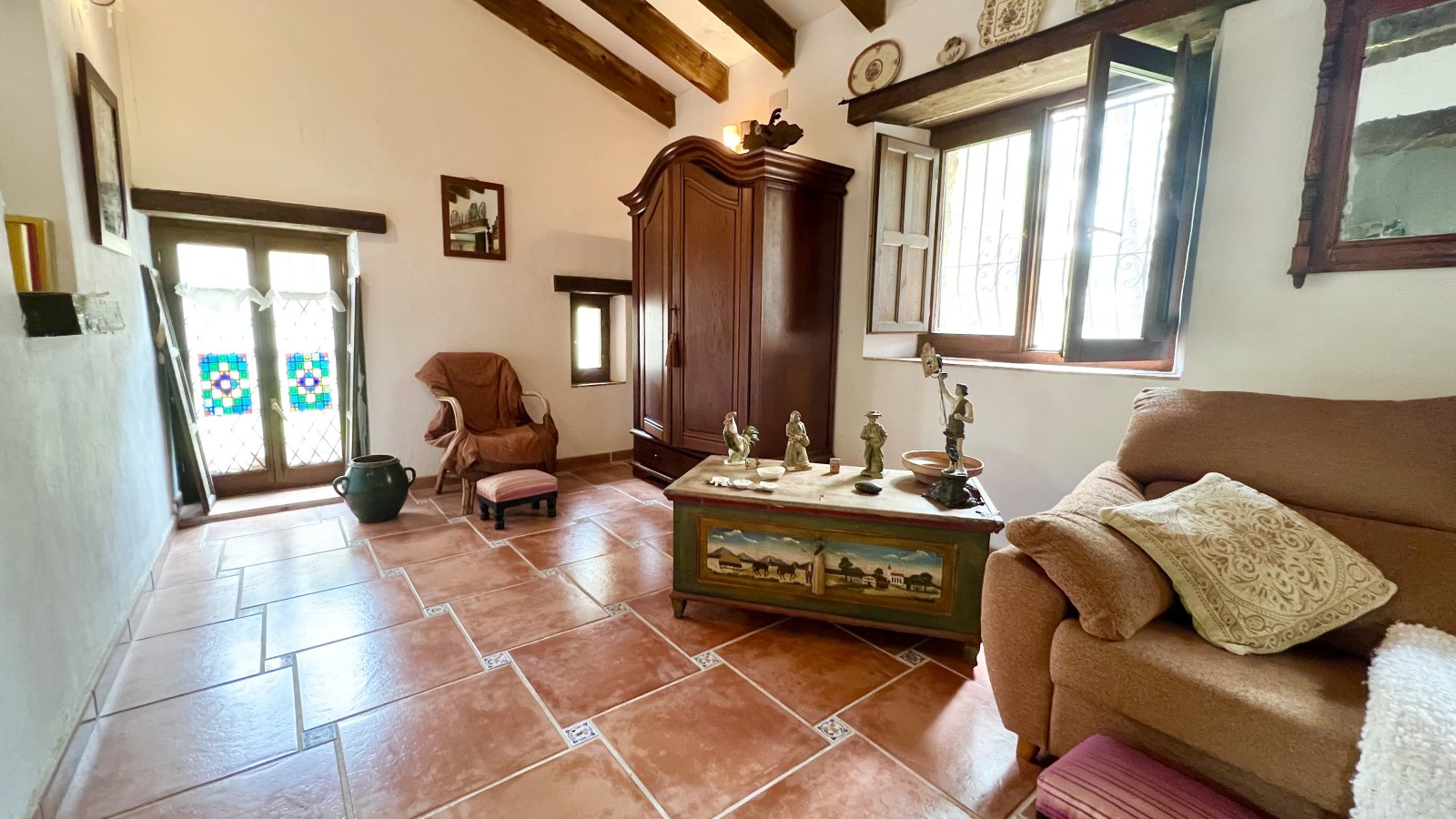 Romantisch, rustikale Finca mit großem Grundstück, Pool und vielen Wohnmöglichkeiten - 9
