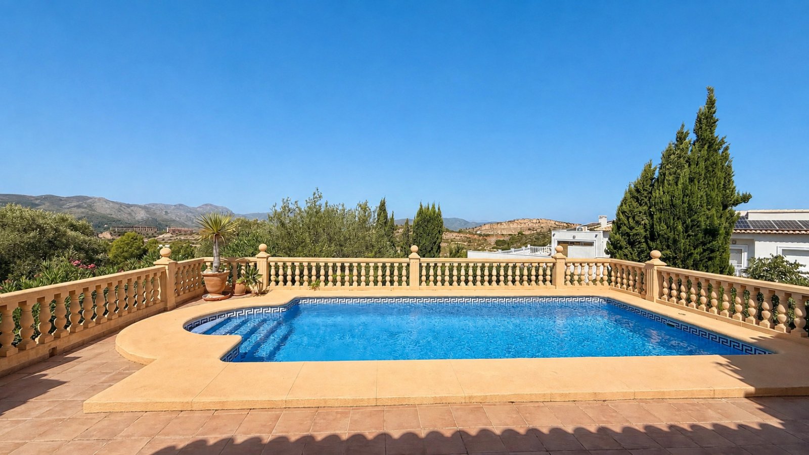 Mediterrane Traumvilla mit Meerblick, Pool und Heizung in ruhiger Lage von Ràfol de Almúnia - 4