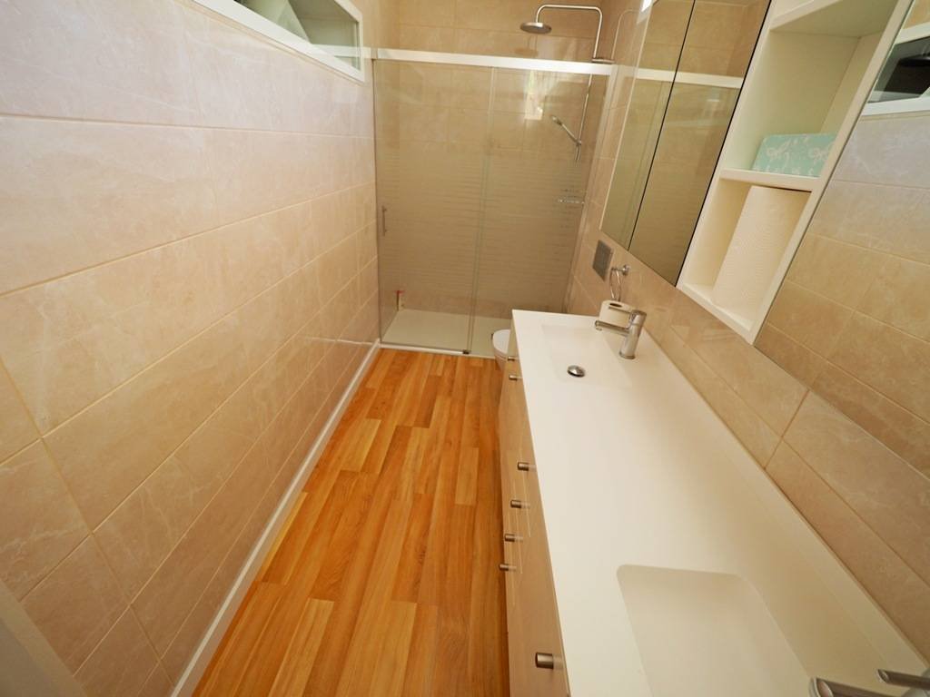 Wunderschöne Villa mit 3 Schlafzimmern, 3 Bädern, Privatpool, Meerblick und direktem Strandzugang - 14