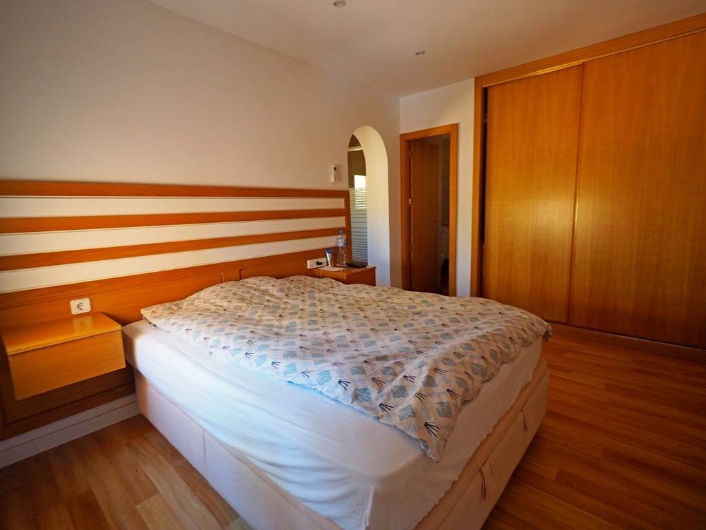Wunderschöne Villa mit 3 Schlafzimmern, 3 Bädern, Privatpool, Meerblick und direktem Strandzugang - 12