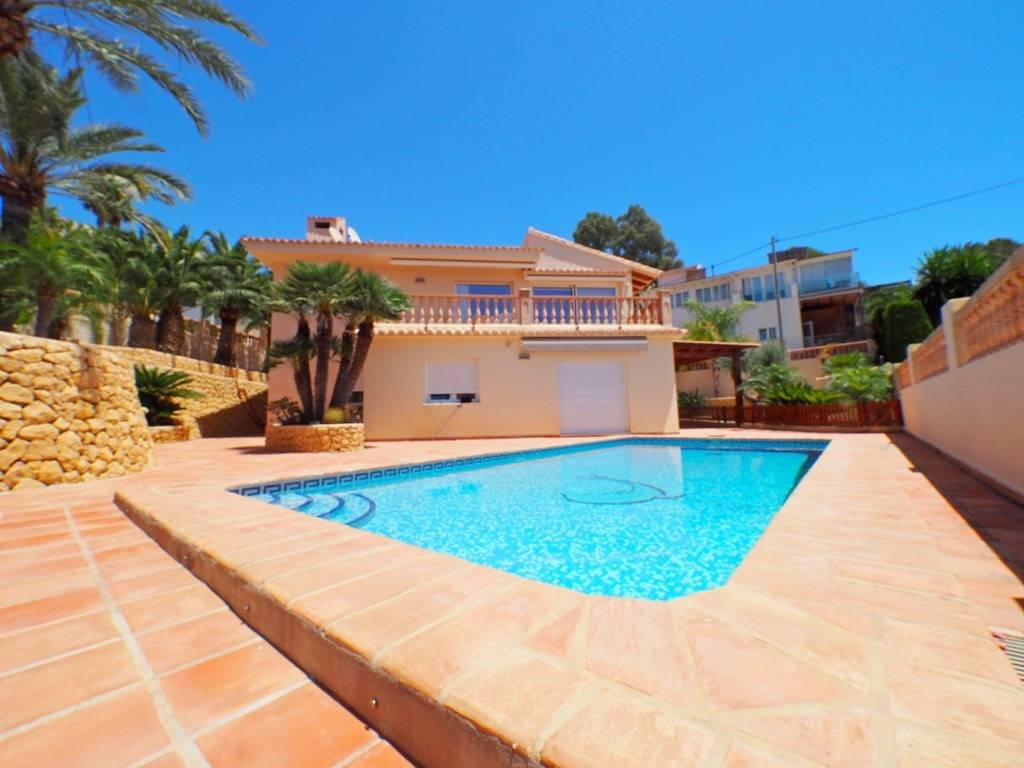 Wunderschöne Villa mit 3 Schlafzimmern, 3 Bädern, Privatpool, Meerblick und direktem Strandzugang - 2