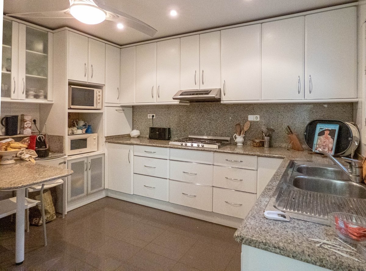 Attraktive Ebenerdige Villa mit 268 m² Wohnfläche auf 800 m² Grundstück - 5
