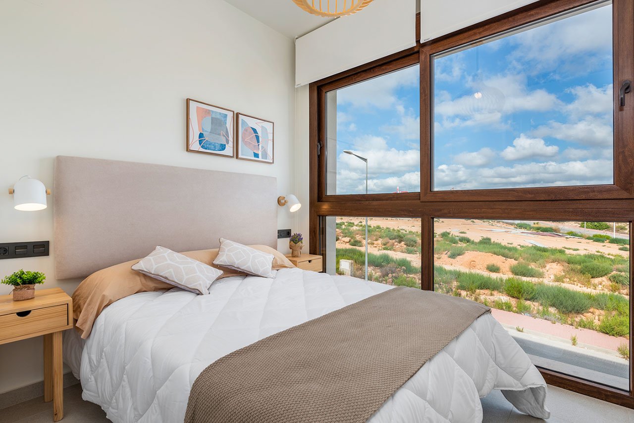 Sehr schöne Obergeschoss-Wohnungen mit 4 Schlafzimmern, 2 Badezimmern, Dachterrasse und 2 Gemeinschaftspool - 16