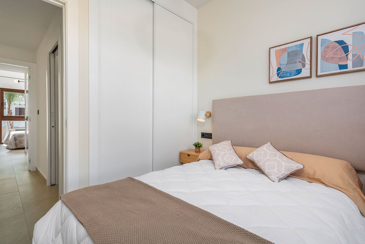 Sehr schöne Obergeschoss-Wohnungen mit 4 Schlafzimmern, 2 Badezimmern, Dachterrasse und 2 Gemeinschaftspool - 17