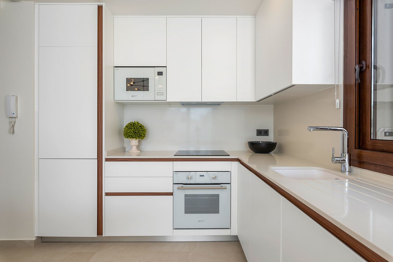 Sehr schöne Obergeschoss-Wohnungen mit 4 Schlafzimmern, 2 Badezimmern, Dachterrasse und 2 Gemeinschaftspool - 7