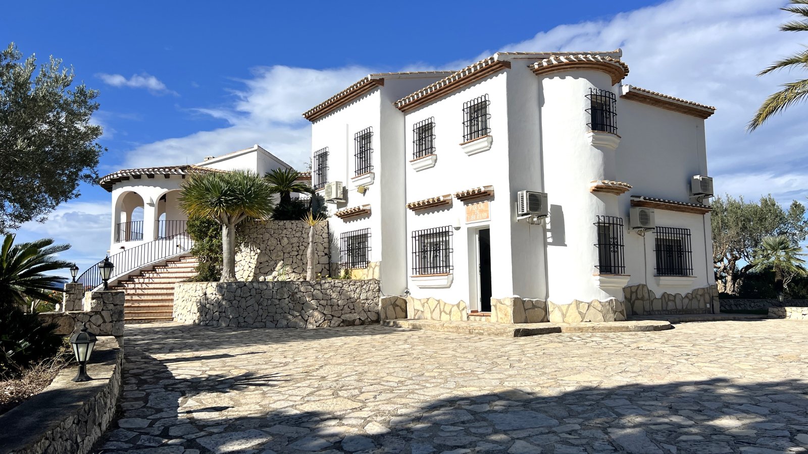 Exklusive Villa im Finca-Stil mit traumhaften Panoramablick, Pool und luxuriösem Gartenparadies am Monte Pego - 18