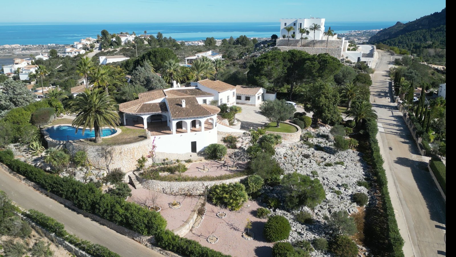 Exklusive Villa im Finca-Stil mit traumhaften Panoramablick, Pool und luxuriösem Gartenparadies am Monte Pego - 32