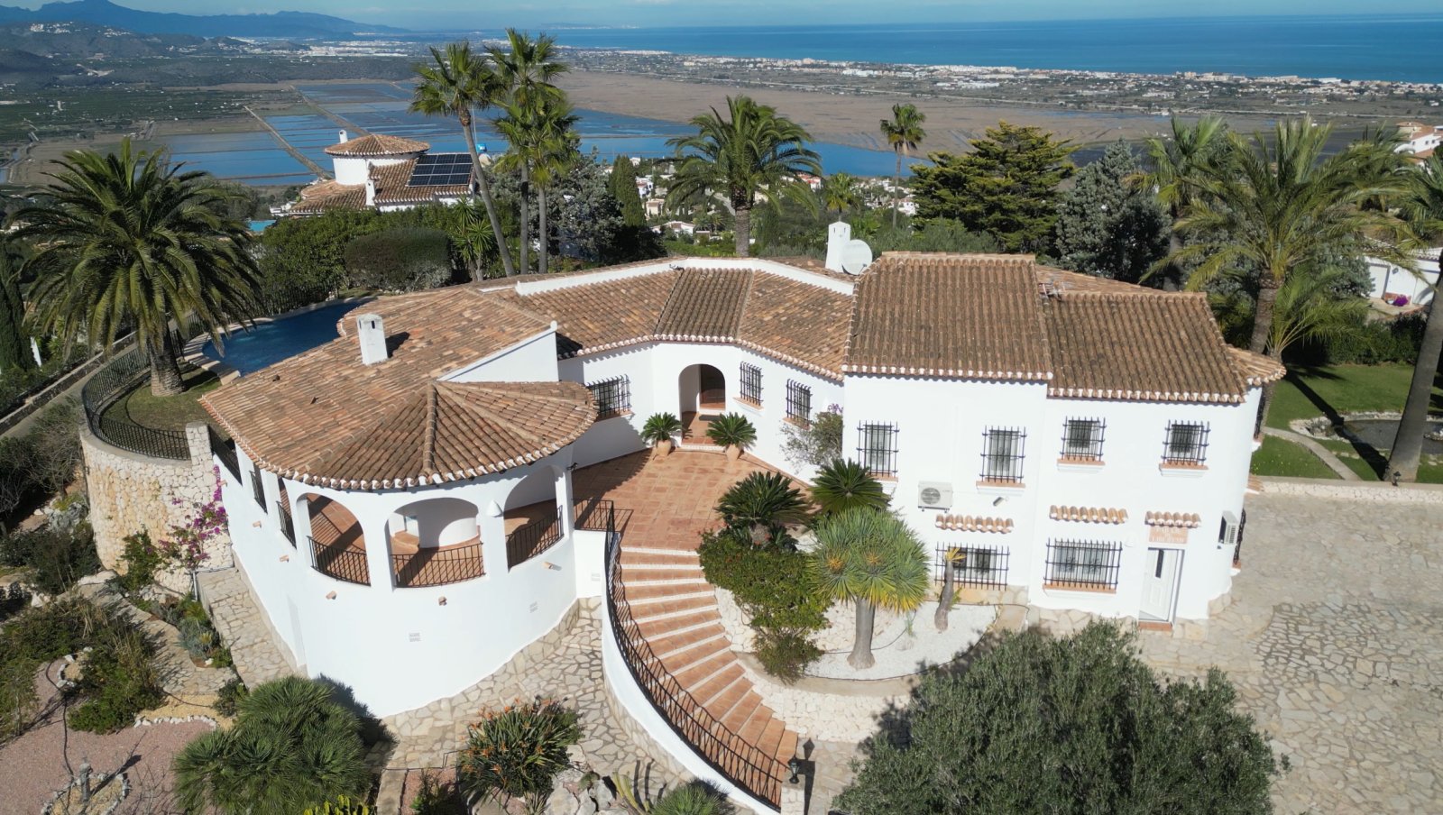 Exklusive Villa im Finca-Stil mit traumhaften Panoramablick, Pool und luxuriösem Gartenparadies am Monte Pego - 34
