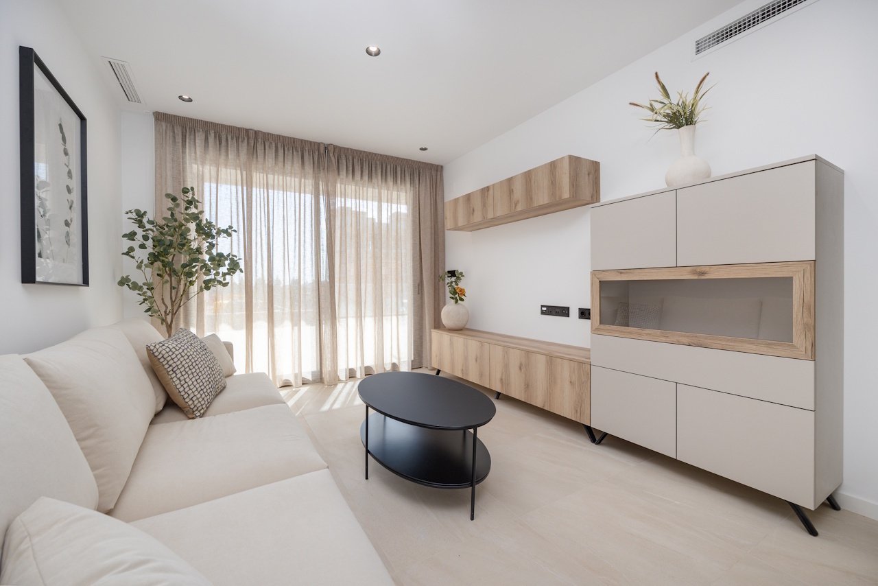 Wohnungen mit 3 Schlafzimmern, 2 Bädern, Tiefgaragenstellplatz und Gemeinschaftspool auf dem La Serena-Golfplatz - 6