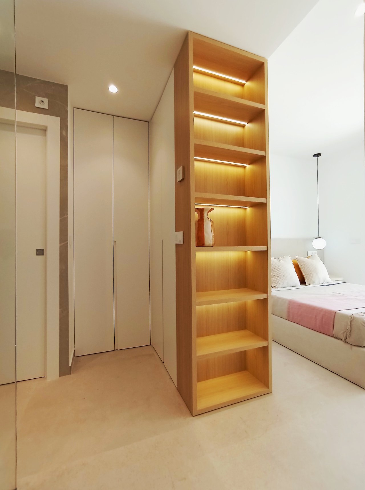 Penthouse-Wohnungen mit 3 Schlafzimmern, 2 Bädern, Dachterrasse, Tiefgaragenstellplatz und Gemeinschaftspool - 15