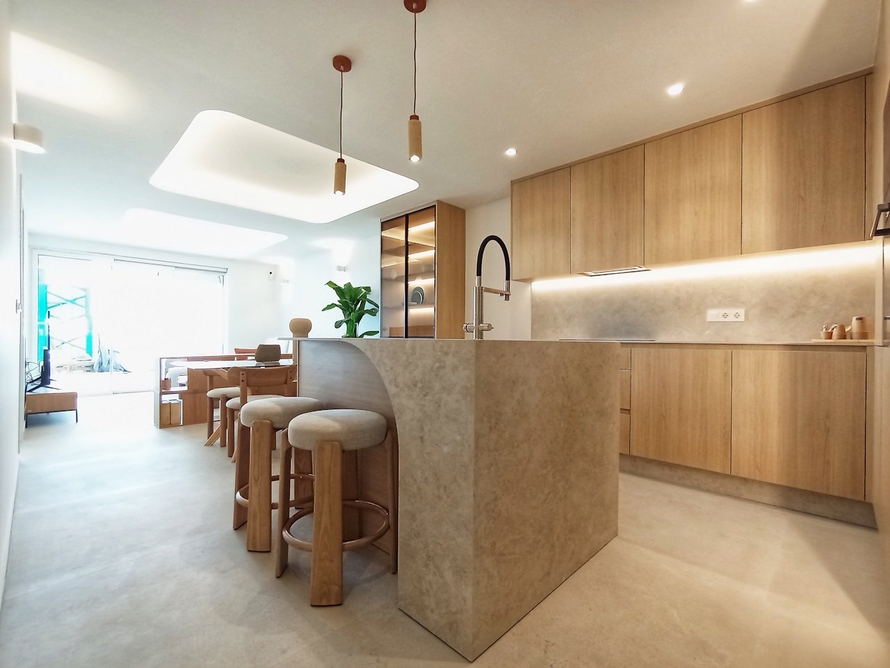 Penthouse-Wohnungen mit 3 Schlafzimmern, 2 Bädern, Dachterrasse, Tiefgaragenstellplatz und Gemeinschaftspool - 10