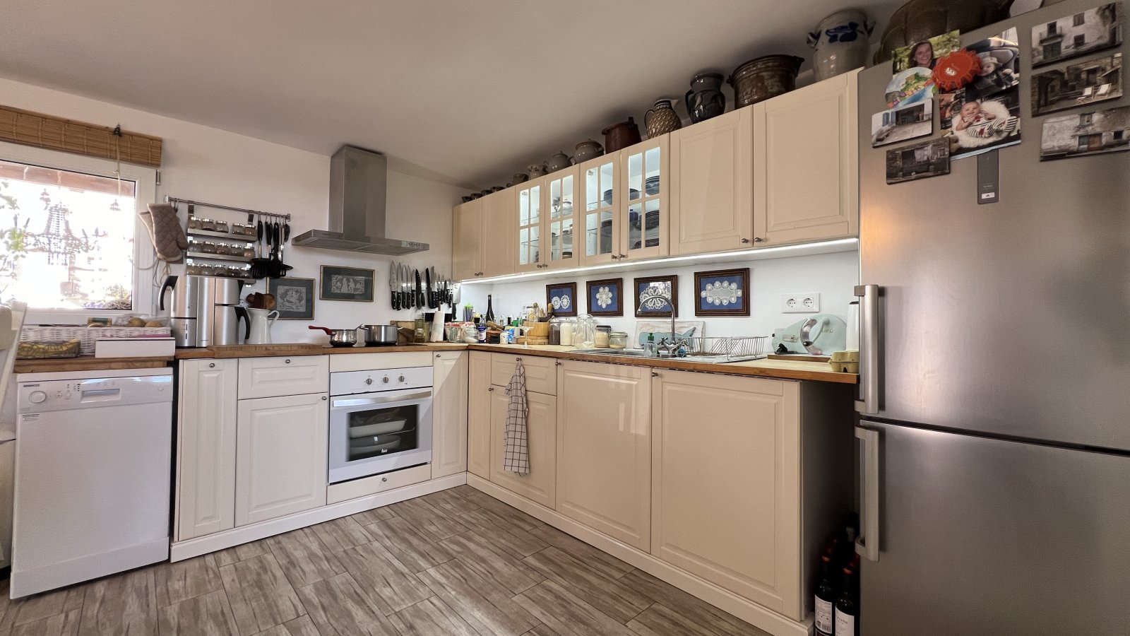 Schön renovierte 3 Schlafzimmer-Villa mit neuem Privatpool in bevorzugtem Wohngebiet - 7