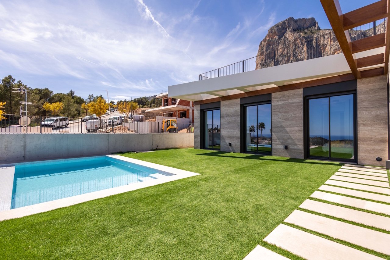 Eingeschossige Villen mit 3 Schlafzimmern, 2 Bädern, optionaler Dachterrasse, Klimaanlage, Meerblick, Kfz-Stellplatz und Privatpool - 4
