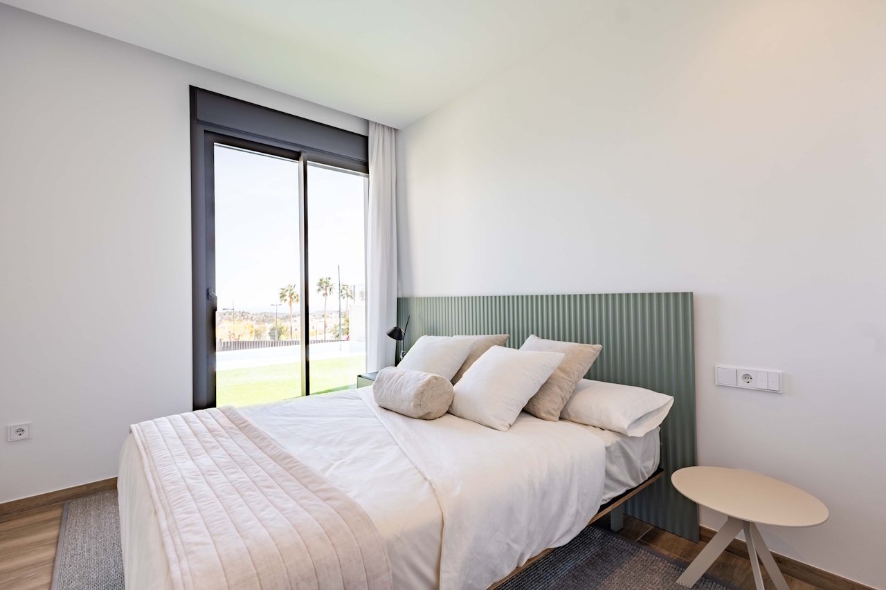 Eingeschossige Villen mit 3 Schlafzimmern, 2 Bädern, optionaler Dachterrasse, Klimaanlage, Meerblick, Kfz-Stellplatz und Privatpool - 19
