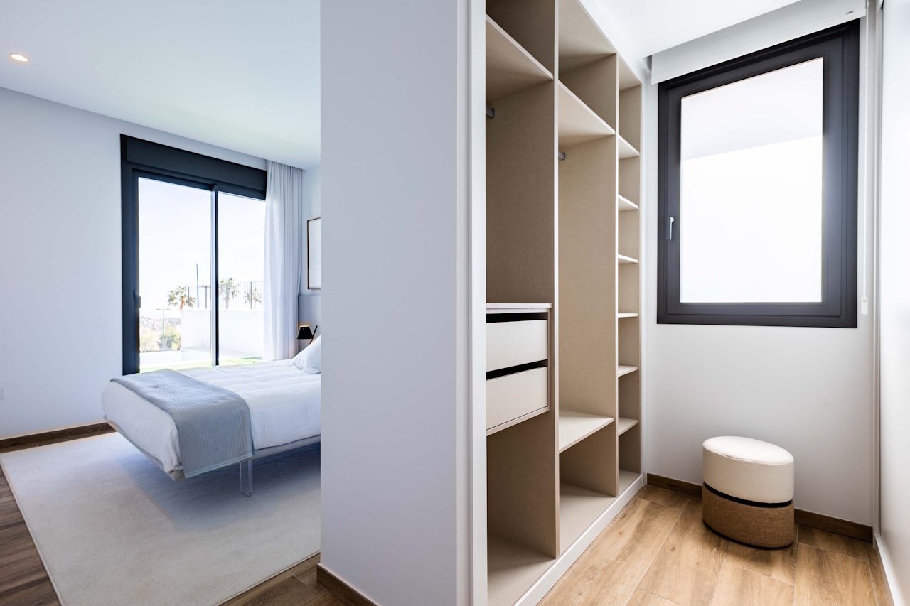 Eingeschossige Villen mit 3 Schlafzimmern, 2 Bädern, optionaler Dachterrasse, Klimaanlage, Meerblick, Kfz-Stellplatz und Privatpool - 17