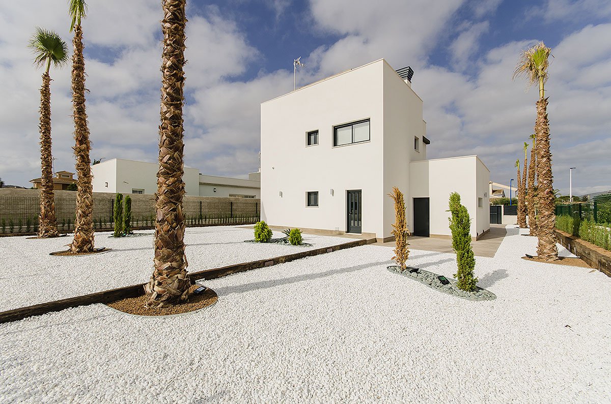 Exklusive Villen mit 3 - 4 Schlafzimmern, 3 Bädern, 1 Gäste-WC, Dachterrasse und Privatpool nur 600 m vom Strand - 2