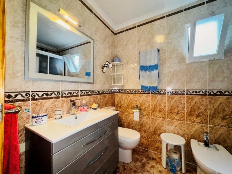 Appartement mit 2 Schlafzimmern, 2 Bädern und Tiefgaragenstellplatz nur 200 m vom Strand - 9