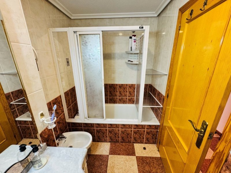 Penthouse-Wohnung mit 2 Schlafzimmern und 1 Bad nur 200 m vom Strand - 8