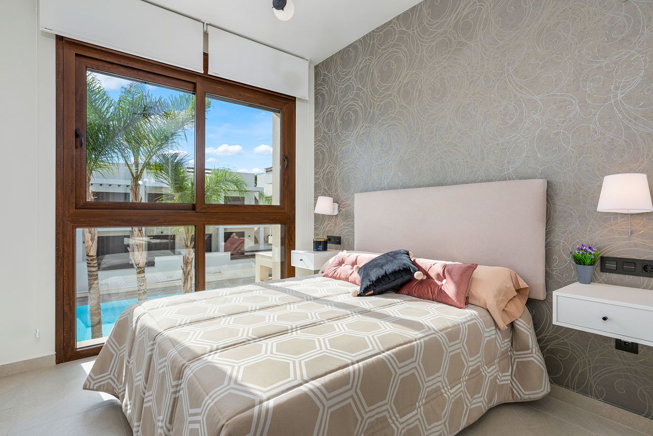 Sehr schöne Obergeschoss-Wohnungen mit 2 Schlafzimmern, 2 Badezimmern, Dachterrasse und 2 Gemeinschaftspool - 13