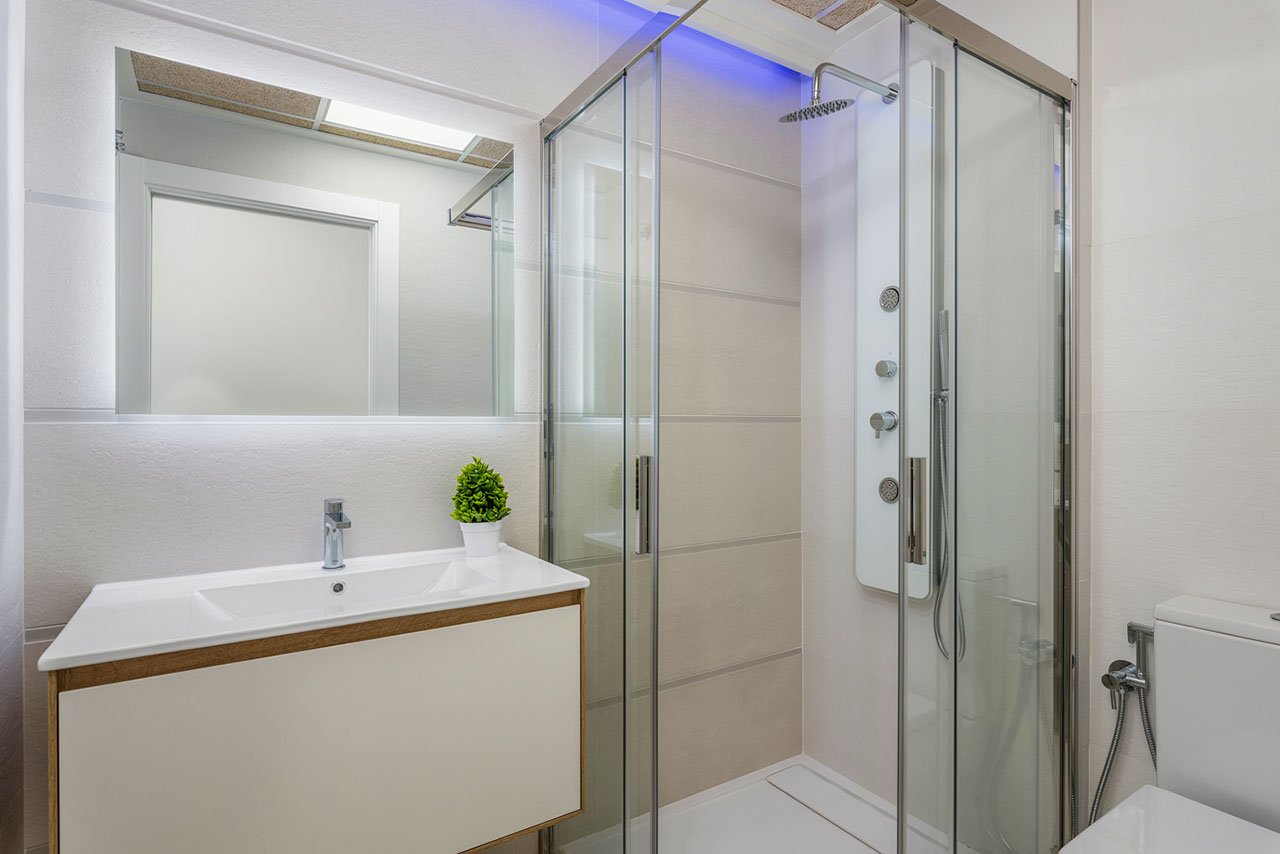 Sehr schöne Obergeschoss-Wohnungen mit 2 Schlafzimmern, 2 Badezimmern, Dachterrasse und 2 Gemeinschaftspool - 17