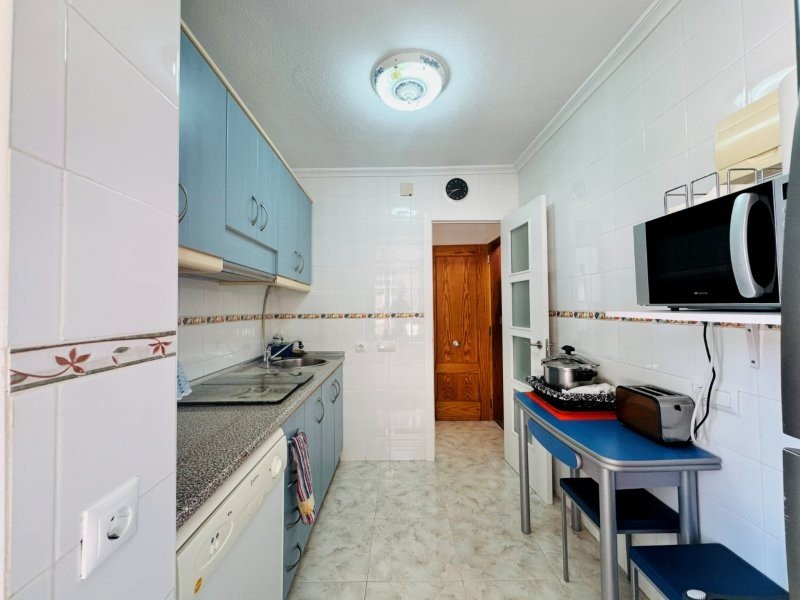 Komplett renovierte Wohnung mit 2 Schlafzimmern und 1 Bad nur 100 m vom Strand - 5