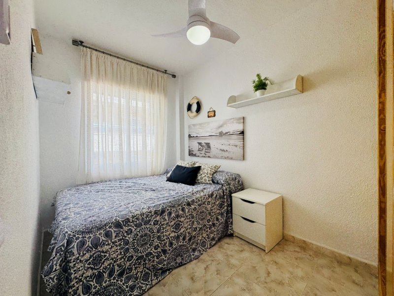 Komplett renovierte Wohnung mit 2 Schlafzimmern und 1 Bad nur 100 m vom Strand - 19