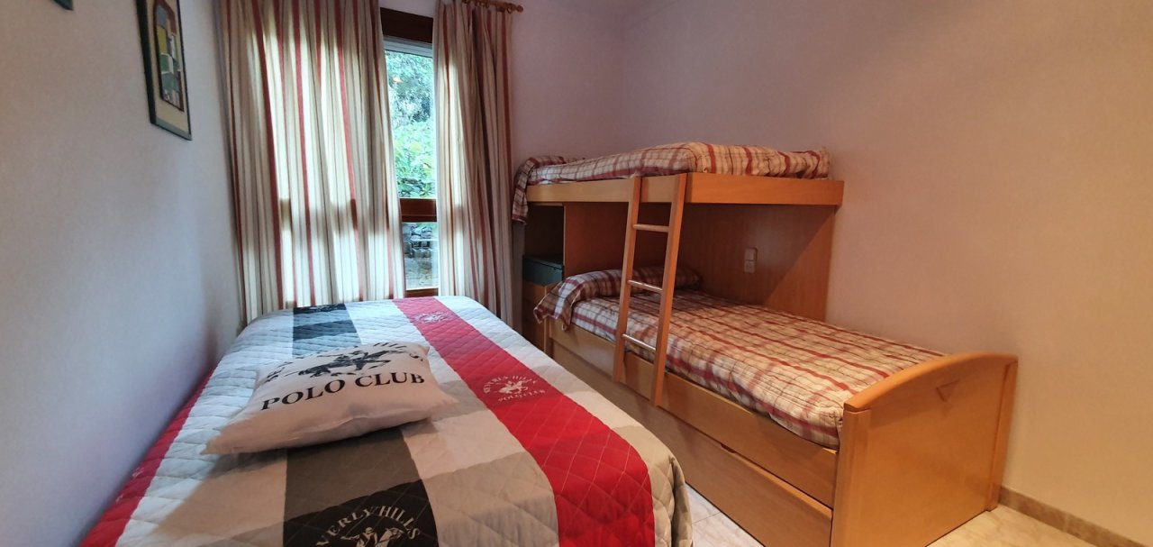 Gepflegte Villa mit 4 Schlafzimmern, 3 Badezimmern und Privatpool in hervorragender Wohnlage - 17