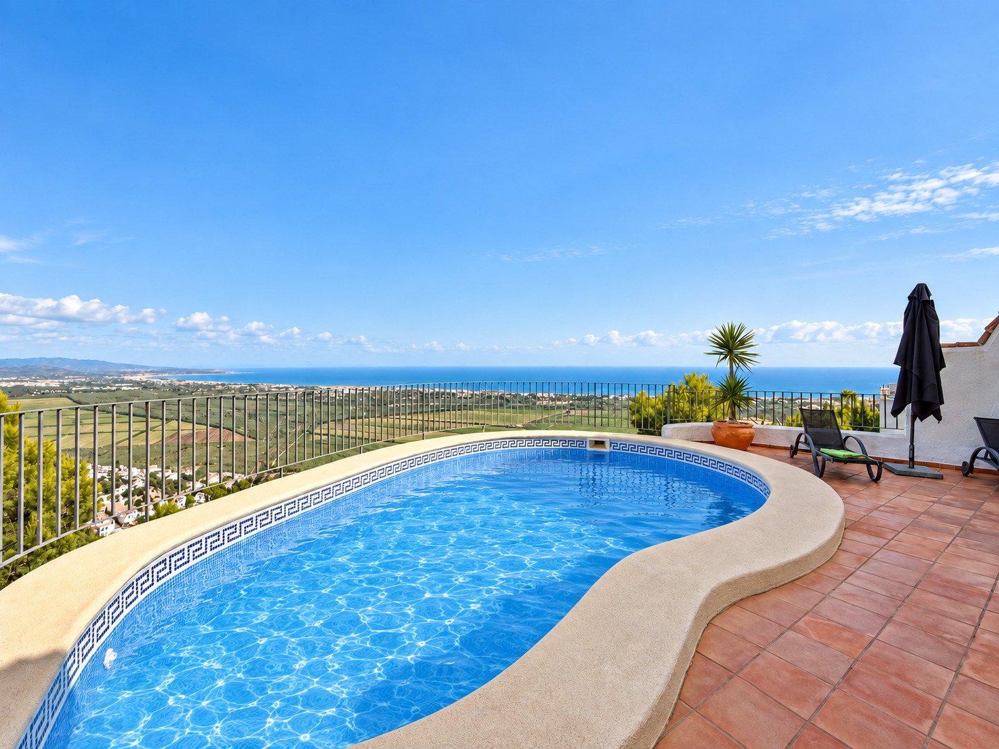 Wunderschön gelegene Villa mit unverbaubarem Meer- und Panoramablick in Monte Pego - 3
