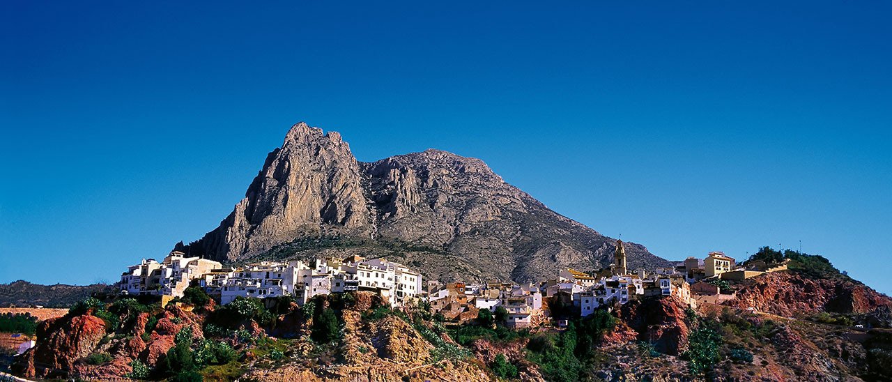 Villen mit 4 Schlafzimmern, 2 Bädern, Gäste-WC und zum Teil auch mit Meerblick in wunderschöner Anlage nur 5 km vom Strand - 10