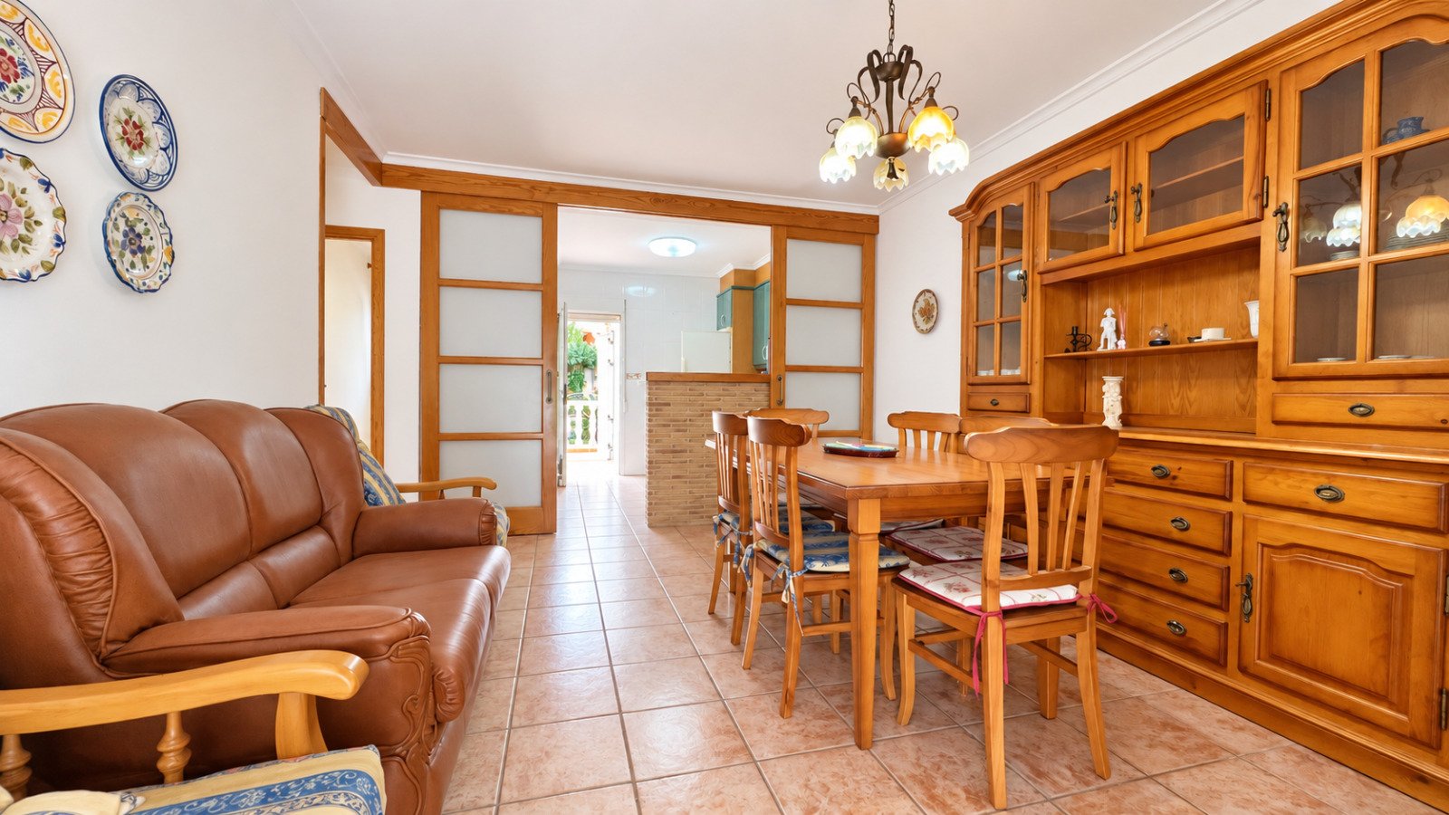 Charmantes Reihenhaus in Strandlage von Dénia mit 3 Schlafzimmern und Garten - 5