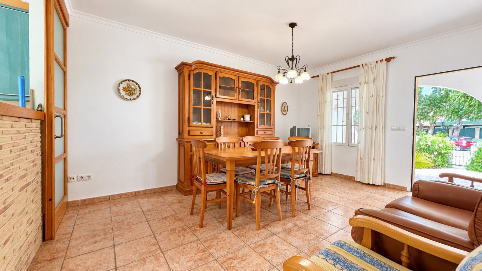 Charmantes Reihenhaus in Strandlage von Dénia mit 3 Schlafzimmern und Garten - 6
