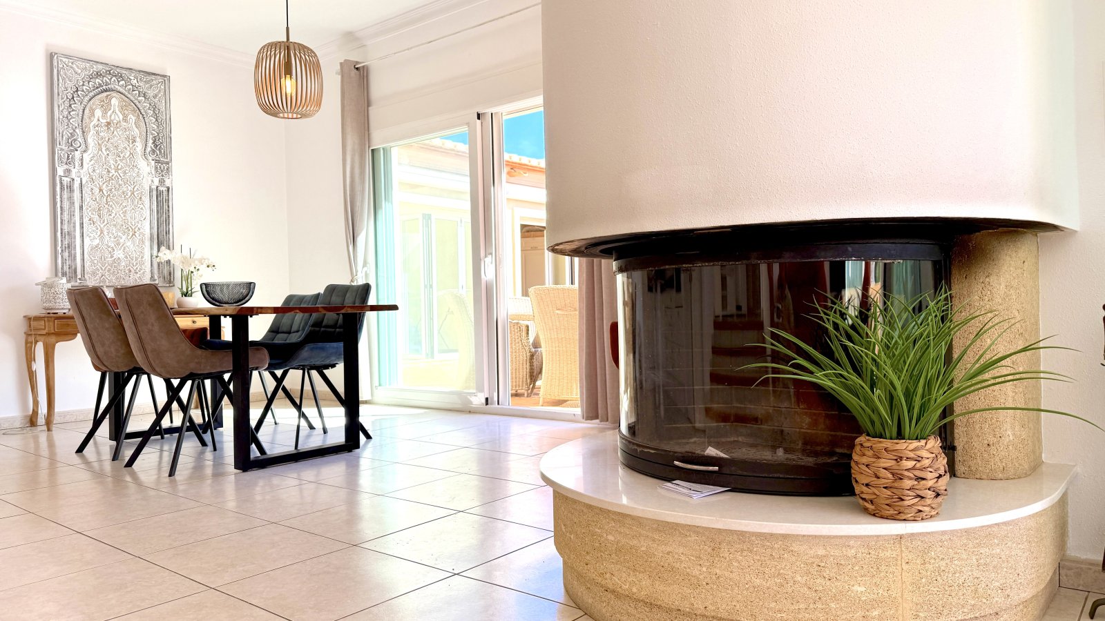 Sehr schöne, uneinsehbare Villa mit herrlicher Fernsicht und vielen Extras und mit Vermietungslizenz - 12