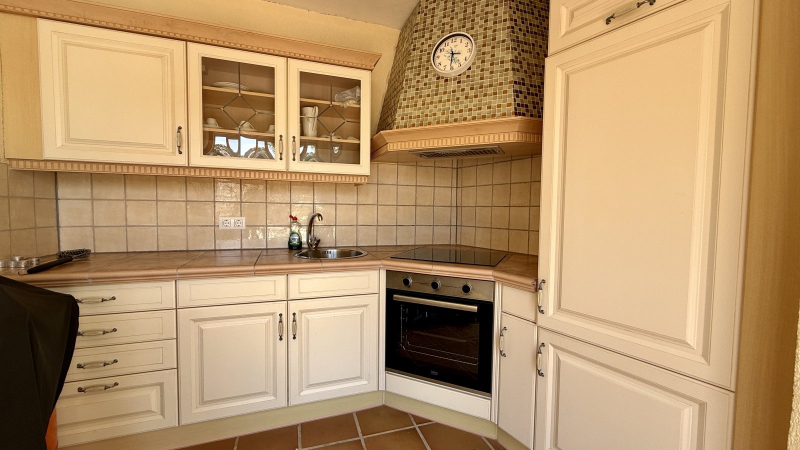 Sehr schöne, uneinsehbare Villa mit herrlicher Fernsicht und vielen Extras und mit Vermietungslizenz - 40