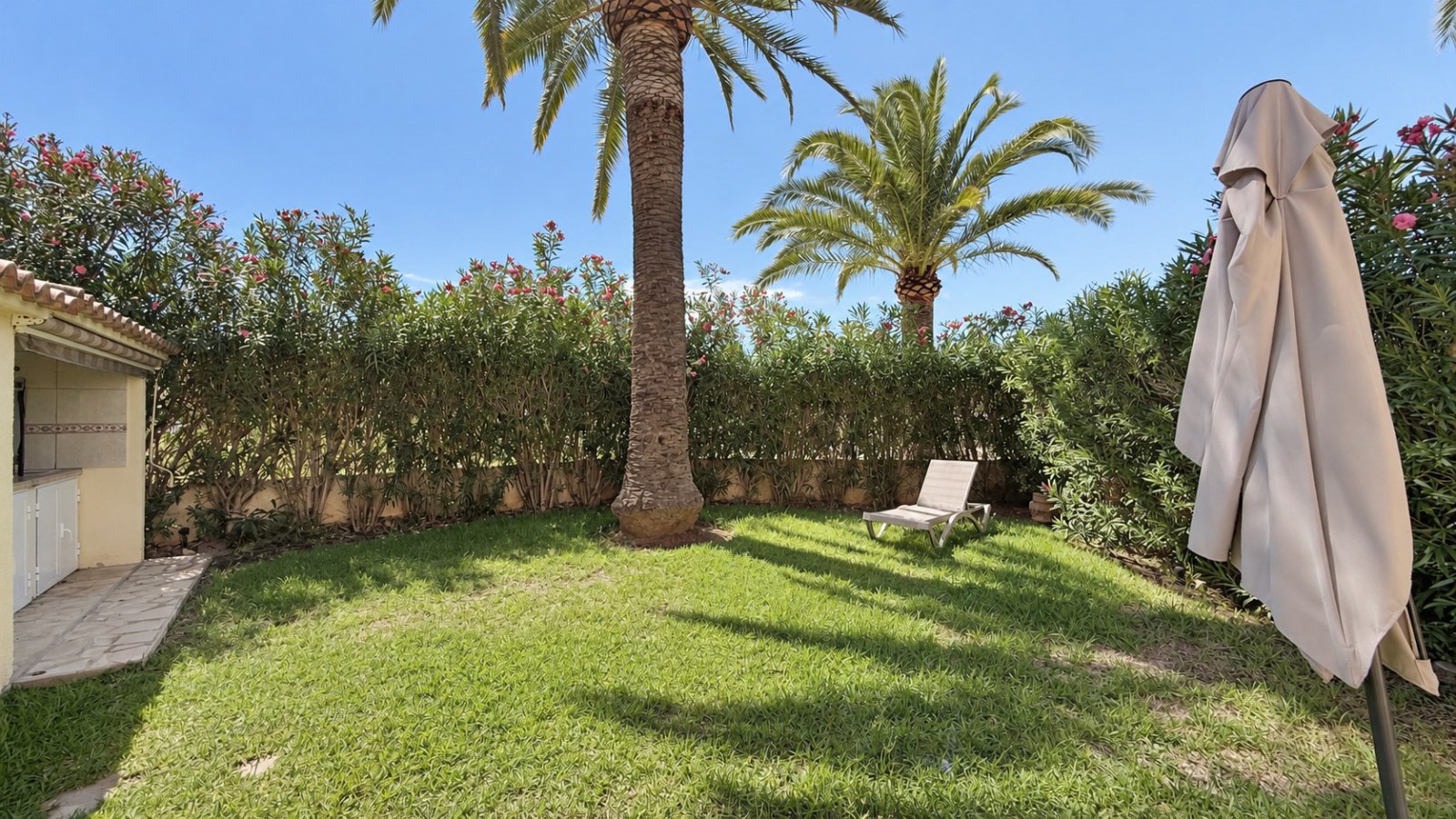 Reiheneckhaus mit 3 Schlafzimmern, Garten und Gemeinschaftspool in beliebter Lage - 13