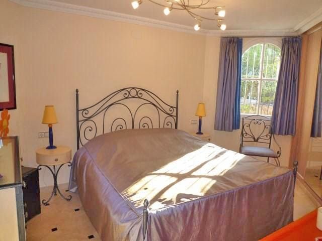 Fantastische Villa mit Meerblick, 5 Schlafzimmern, 4 Bädern, Privatpool und Garage - 19