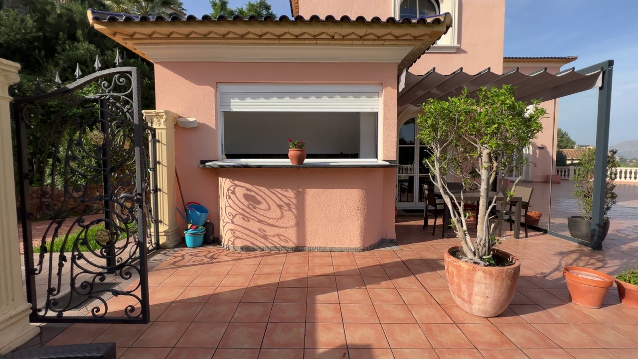 Fantastische Villa mit Meerblick, 5 Schlafzimmern, 4 Bädern, Privatpool und Garage - 25