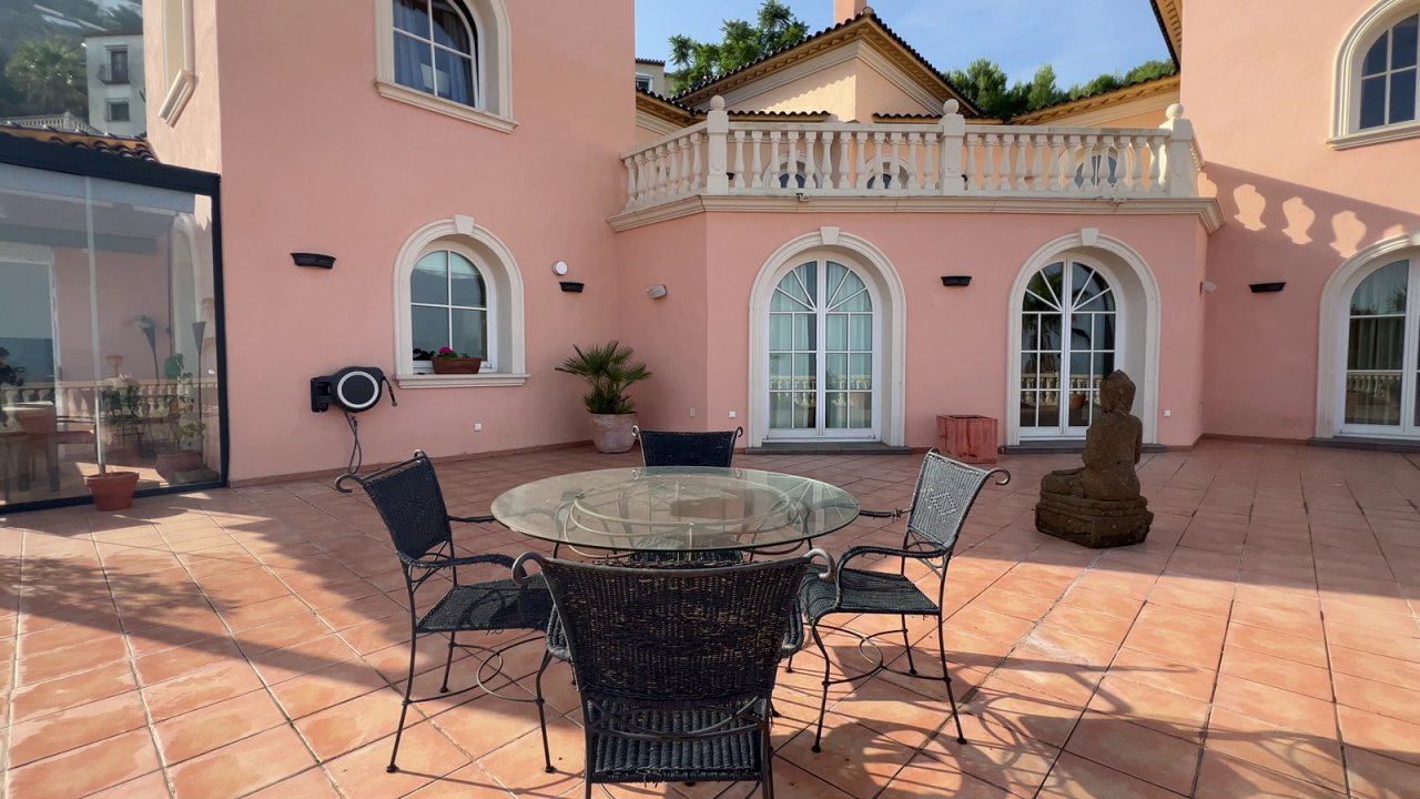 Fantastische Villa mit Meerblick, 5 Schlafzimmern, 4 Bädern, Privatpool und Garage - 30