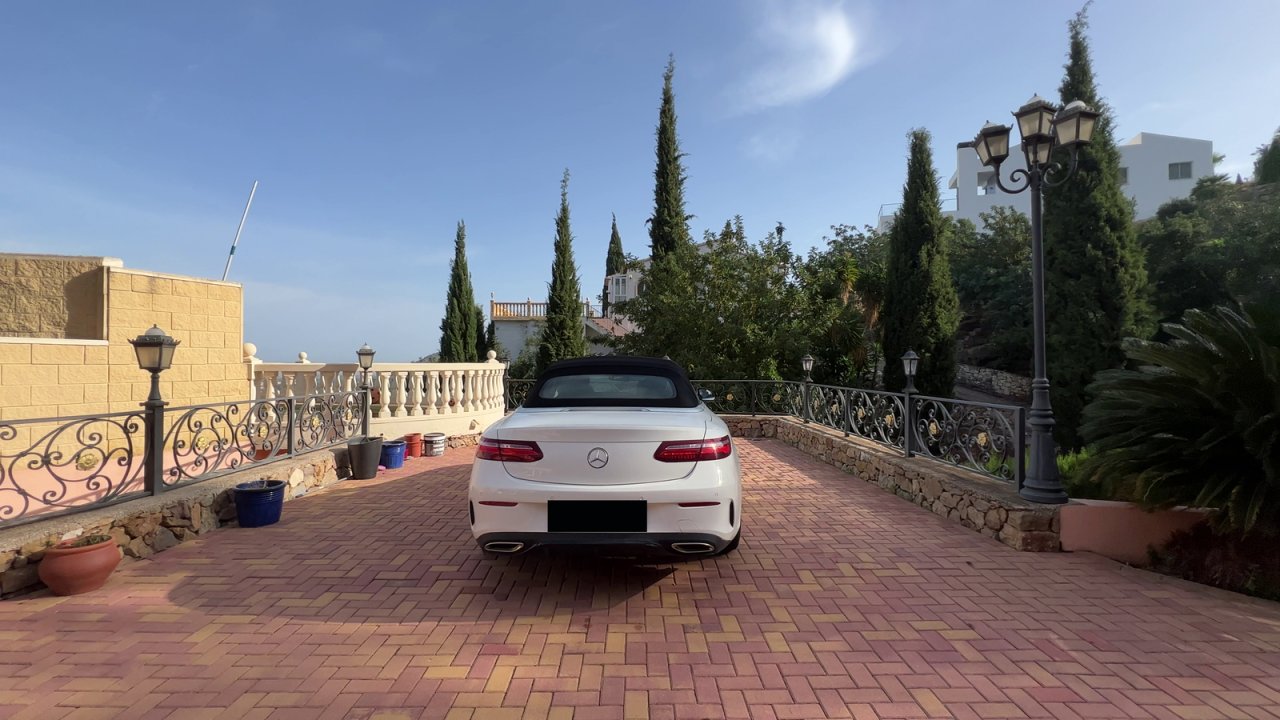 Fantastische Villa mit Meerblick, 5 Schlafzimmern, 4 Bädern, Privatpool und Garage - 26