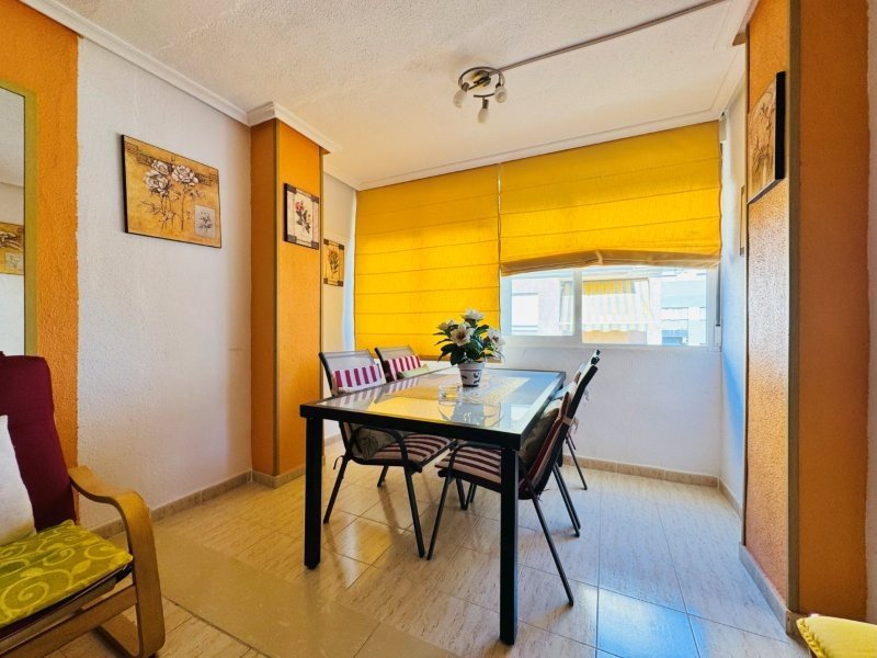 Appartement mit 2 Schlafzimmern und 1 Bad im Zentrum von La Mata nur 100 m vom Strand entfernt - 15