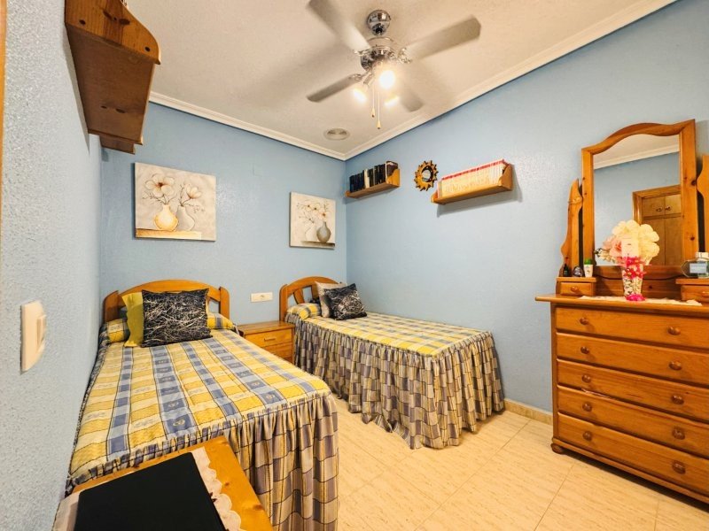 Appartement mit 2 Schlafzimmern und 1 Bad im Zentrum von La Mata nur 100 m vom Strand entfernt - 10