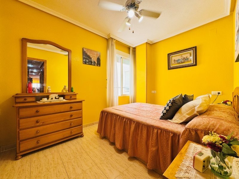 Appartement mit 2 Schlafzimmern und 1 Bad im Zentrum von La Mata nur 100 m vom Strand entfernt - 3