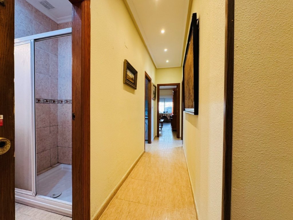 Eine großartige Gelegenheit im Zentrum von La Mata - Erdgeschoss-Wohnung nur 200 Meter vom Strand entfernt - 7