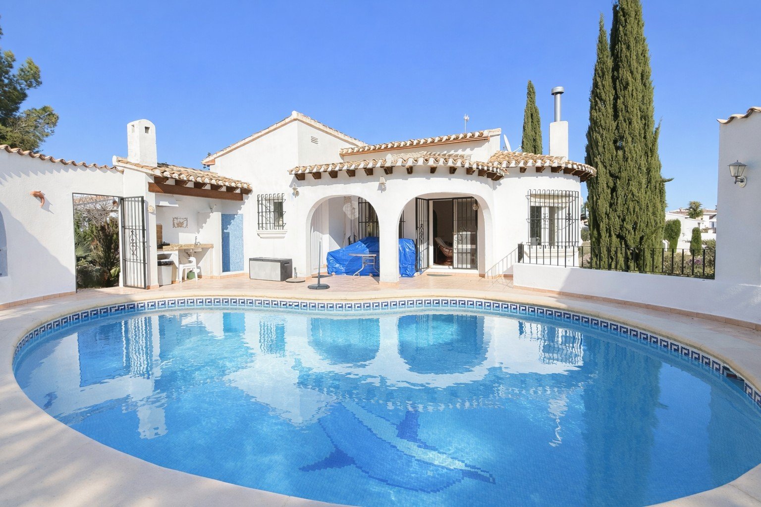 Ebenerdiges Sonnenhaus am Monte Pego mit Pool und Terrasse - 1